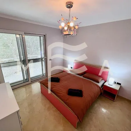 3 Bedroom Beachfront 834 公寓 格勒姆