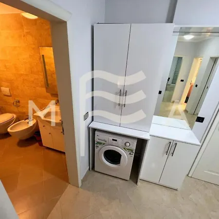 3 Bedroom Beachfront 834 公寓