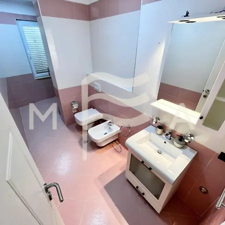 公寓 3 Bedroom Beachfront 834 *