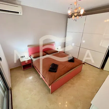 3 Bedroom Beachfront 834 公寓