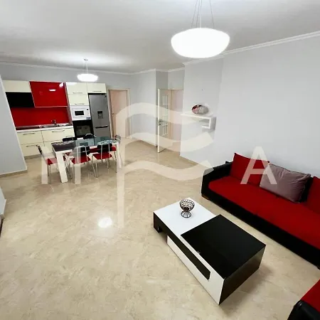 3 Bedroom Beachfront 834 Apartment *