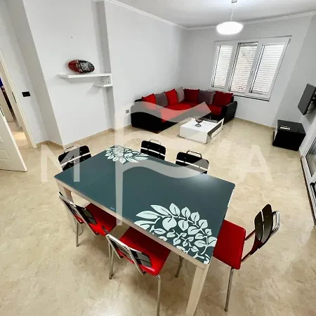3 Bedroom Beachfront 834