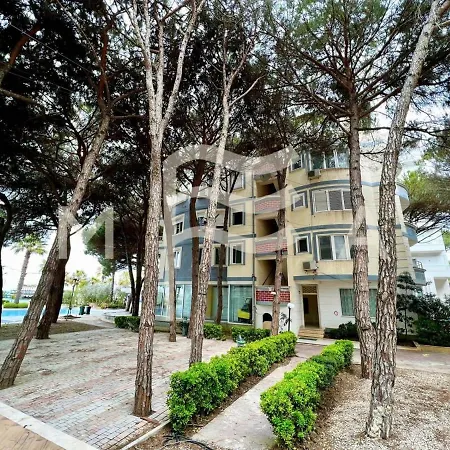 3 Bedroom Beachfront 834 公寓 *
