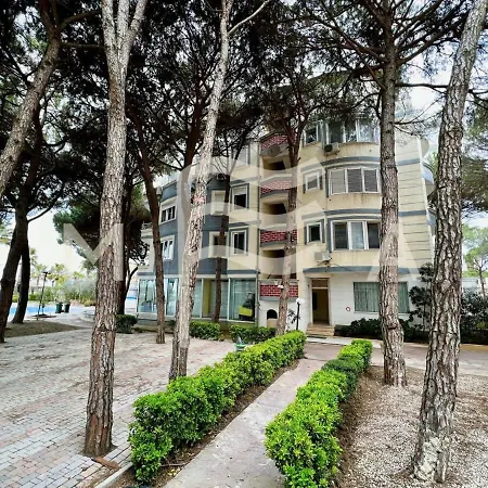 3 Bedroom Beachfront 834